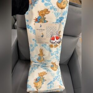 Peter Rabbit Oversized Throw Blanket - Cream and Blue